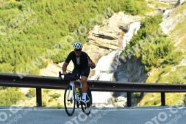 Photo #3897949 | 15-08-2023 09:39 | Passo Dello Stelvio - Waterfall curve BICYCLES