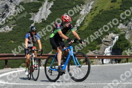 Photo #2381005 | 24-07-2022 10:06 | Passo Dello Stelvio - Waterfall curve BICYCLES