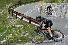 Photo #2321286 | 16-07-2022 15:00 | Passo Dello Stelvio - Waterfall curve BICYCLES