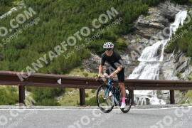 Photo #2532553 | 07-08-2022 14:36 | Passo Dello Stelvio - Waterfall curve BICYCLES