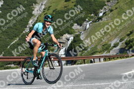 Photo #2368510 | 22-07-2022 09:47 | Passo Dello Stelvio - Waterfall curve BICYCLES