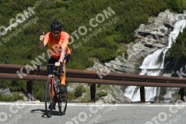 Photo #3373210 | 07-07-2023 10:51 | Passo Dello Stelvio - Waterfall curve BICYCLES