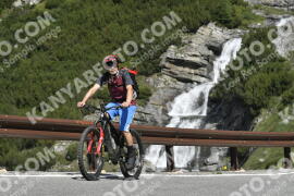 Photo #3498571 | 16-07-2023 10:42 | Passo Dello Stelvio - Waterfall curve BICYCLES