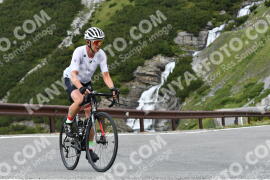 Photo #2194657 | 26-06-2022 11:35 | Passo Dello Stelvio - Waterfall curve BICYCLES