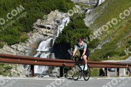 Foto #4004078 | 21-08-2023 10:00 | Passo Dello Stelvio - Curva di cascata BICICLETTA