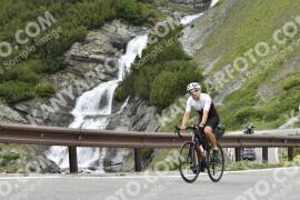 Photo #3269988 | 28-06-2023 11:27 | Passo Dello Stelvio - Waterfall curve BICYCLES