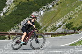 Photo #2590216 | 11-08-2022 11:25 | Passo Dello Stelvio - Waterfall curve BICYCLES