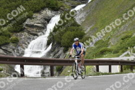 Photo #3200439 | 23-06-2023 12:12 | Passo Dello Stelvio - Waterfall curve BICYCLES