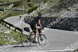 Fotó #2109309 | 08-06-2022 10:42 | Passo Dello Stelvio - Vízesés kanyar Bicajosok