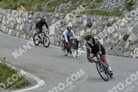 Fotó #3719689 | 03-08-2023 12:46 | Passo Dello Stelvio - Vízesés kanyar Bicajosok