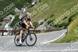 Photo #2399126 | 25-07-2022 11:13 | Passo Dello Stelvio - Waterfall curve BICYCLES