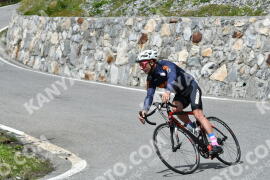 Photo #2411912 | 26-07-2022 14:22 | Passo Dello Stelvio - Waterfall curve BICYCLES
