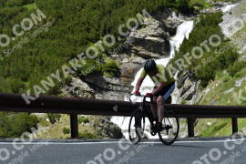 Photo #2192388 | 25-06-2022 13:57 | Passo Dello Stelvio - Waterfall curve BICYCLES