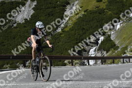 Photo #2720957 | 23-08-2022 14:12 | Passo Dello Stelvio - Waterfall curve BICYCLES
