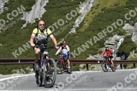 Photo #2727283 | 24-08-2022 10:49 | Passo Dello Stelvio - Waterfall curve BICYCLES