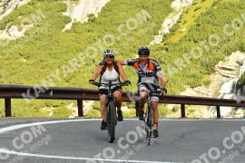 Fotó #4049549 | 24-08-2023 09:43 | Passo Dello Stelvio - Vízesés kanyar Bicajosok