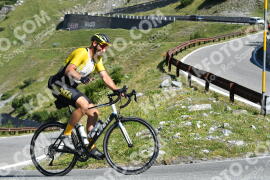 Photo #2368615 | 22-07-2022 10:17 | Passo Dello Stelvio - Waterfall curve BICYCLES