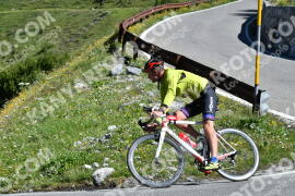 Foto #2216483 | 02-07-2022 10:00 | Passo Dello Stelvio - Waterfall Kehre BICYCLES