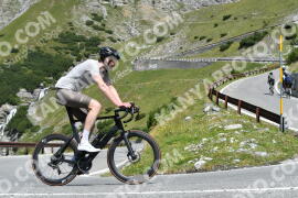 Photo #2399615 | 25-07-2022 11:47 | Passo Dello Stelvio - Waterfall curve BICYCLES