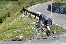 Photo #2368565 | 22-07-2022 10:08 | Passo Dello Stelvio - Waterfall curve BICYCLES