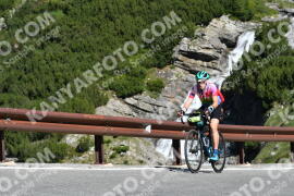 Photo #2295076 | 13-07-2022 10:09 | Passo Dello Stelvio - Waterfall curve BICYCLES