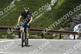 Fotó #3717991 | 03-08-2023 11:04 | Passo Dello Stelvio - Vízesés kanyar Bicajosok