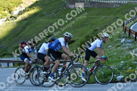 Photo #2183263 | 25-06-2022 09:00 | Passo Dello Stelvio - Waterfall curve BICYCLES