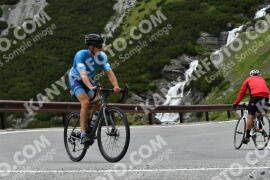 Photo #2179911 | 24-06-2022 13:39 | Passo Dello Stelvio - Waterfall curve BICYCLES