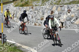 Fotó #2729187 | 24-08-2022 13:31 | Passo Dello Stelvio - Vízesés kanyar Bicajosok