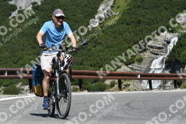 Photo #2352645 | 19-07-2022 10:43 | Passo Dello Stelvio - Waterfall curve BICYCLES