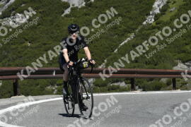 Photo #3244183 | 26-06-2023 10:41 | Passo Dello Stelvio - Waterfall curve BICYCLES