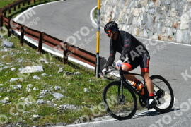Foto #2547544 | 08-08-2022 15:00 | Passo Dello Stelvio - Waterfall Kehre BICYCLES