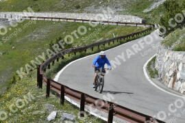 Photo #3243088 | 26-06-2023 15:40 | Passo Dello Stelvio - Waterfall curve BICYCLES