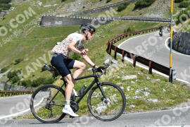Photo #2352892 | 19-07-2022 11:23 | Passo Dello Stelvio - Waterfall curve BICYCLES
