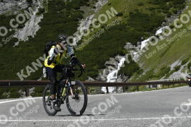 Fotó #3615200 | 28-07-2023 13:12 | Passo Dello Stelvio - Vízesés kanyar Bicajosok