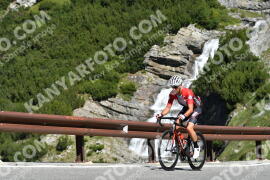 Photo #2295336 | 13-07-2022 10:37 | Passo Dello Stelvio - Waterfall curve BICYCLES