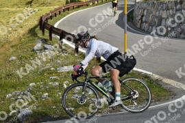 Photo #2751079 | 26-08-2022 09:58 | Passo Dello Stelvio - Waterfall curve BICYCLES