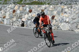 Photo #2161108 | 19-06-2022 16:08 | Passo Dello Stelvio - Waterfall curve BICYCLES