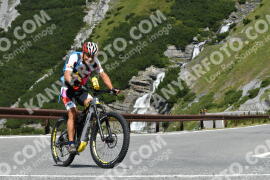 Photo #2382902 | 24-07-2022 11:31 | Passo Dello Stelvio - Waterfall curve BICYCLES