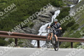 Photo #3545846 | 22-07-2023 10:38 | Passo Dello Stelvio - Waterfall curve BICYCLES
