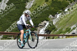 Photo #2243425 | 06-07-2022 11:38 | Passo Dello Stelvio - Waterfall curve BICYCLES