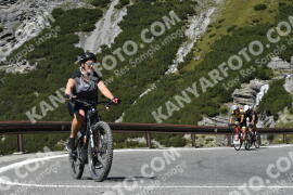Photo #2731005 | 24-08-2022 12:17 | Passo Dello Stelvio - Waterfall curve BICYCLES