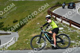 Photo #3987555 | 20-08-2023 13:18 | Passo Dello Stelvio - Waterfall curve BICYCLES