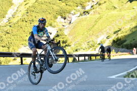 Photo #2183295 | 25-06-2022 09:07 | Passo Dello Stelvio - Waterfall curve BICYCLES