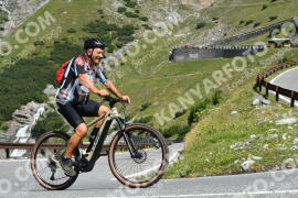 Photo #2398840 | 25-07-2022 10:53 | Passo Dello Stelvio - Waterfall curve BICYCLES