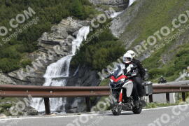 Photo #3278434 | 29-06-2023 09:36 | Passo Dello Stelvio - Waterfall curve
