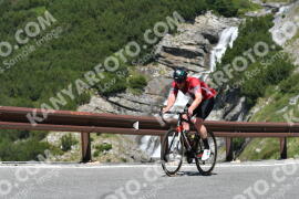 Photo #2355092 | 19-07-2022 11:44 | Passo Dello Stelvio - Waterfall curve BICYCLES