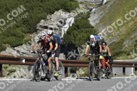 Fotó #2739720 | 25-08-2022 10:32 | Passo Dello Stelvio - Vízesés kanyar Bicajosok