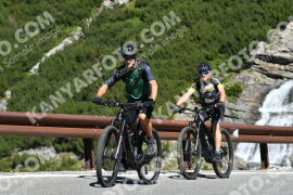 Photo #2263952 | 09-07-2022 10:30 | Passo Dello Stelvio - Waterfall curve BICYCLES
