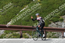 Photo #4291389 | 19-09-2023 11:30 | Passo Dello Stelvio - Waterfall curve BICYCLES